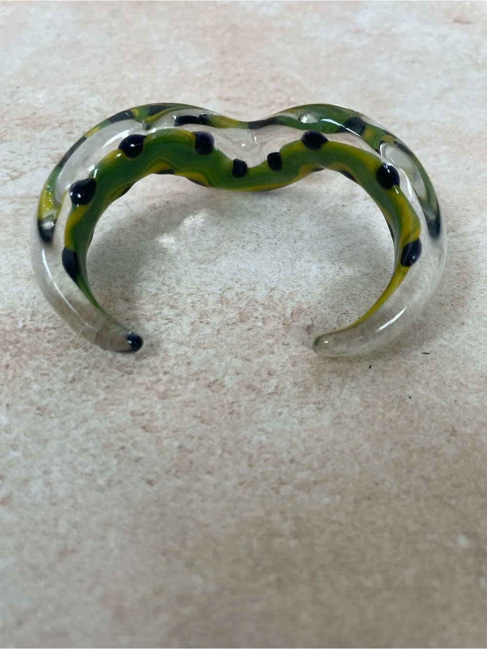 Vintage Retro green black snake design glass v shaped open bangle bracelet